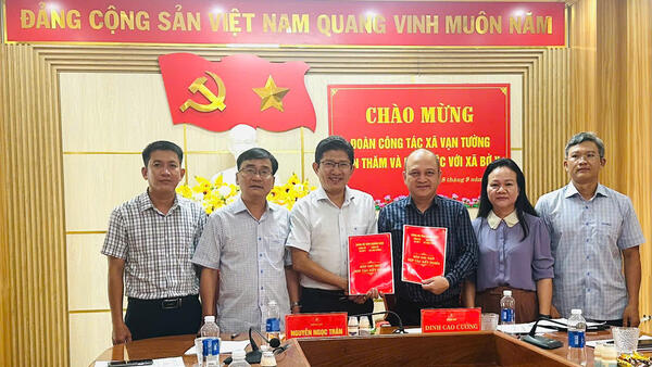Xã Bờ Y và xã Vạn Tường ký kết chương trình hợp tác