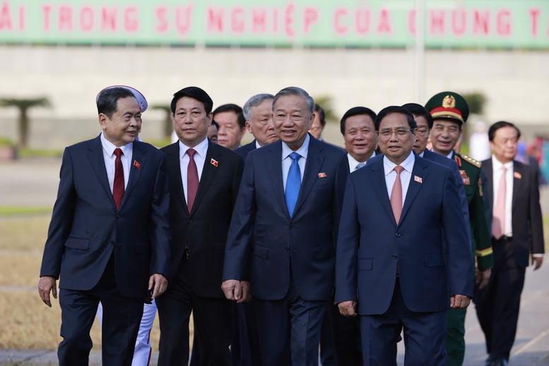 Khai mạc Kỳ họp thứ 10, Quốc hội khóa XV- Ảnh 2. Khai mạc Kỳ họp thứ 10, Quốc hội khóa XV- Ảnh 2.